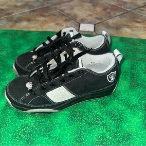 Vintage Reebok NFL Oakland Raiders Kid Shoes Size 4 1/2